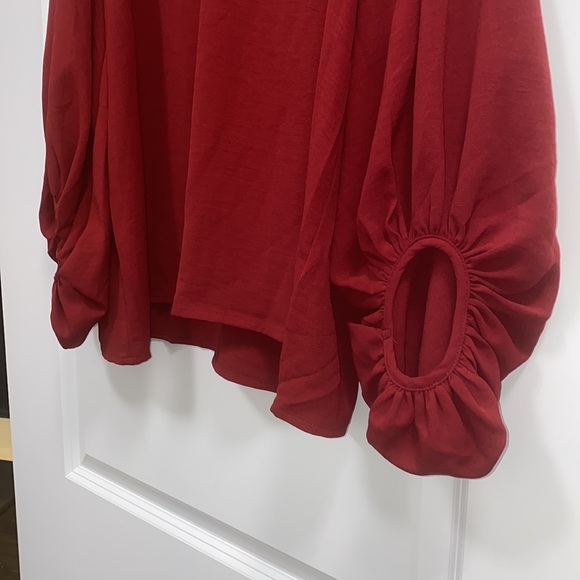 Women’s lightweight maroon/red top - Picture 6 of 8